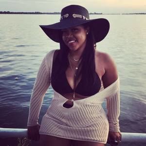 Meet your Posher, Msmika